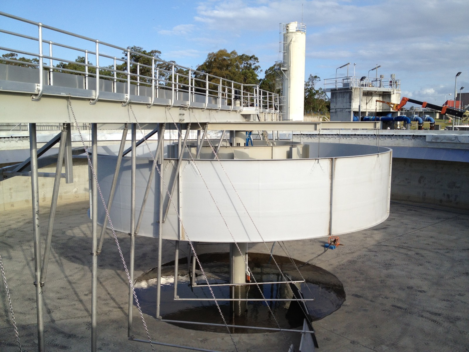 Empty AquaScraper clarifier at Coombabah showing the bridge, centre feedwell and scraper components